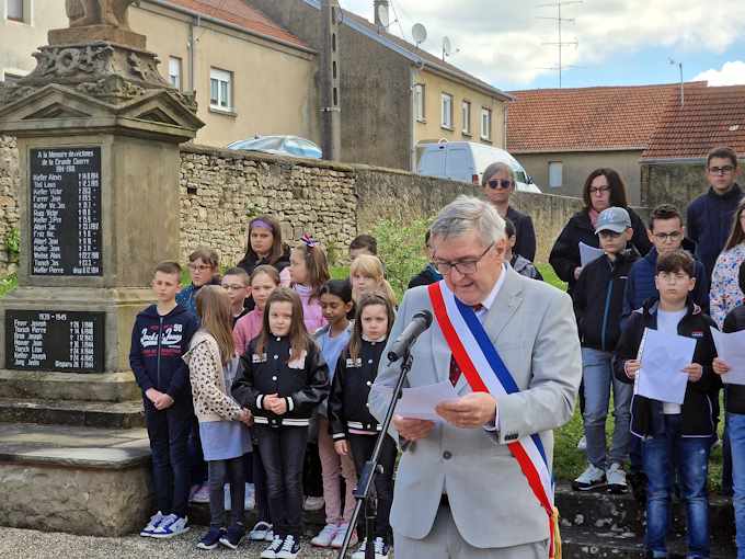 2024_05_08_8mai2024_maire110812_m680.jpg